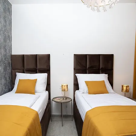 Villa Tiki In For 16 Person With Heated Pool & Only 1 Km From The Medulin